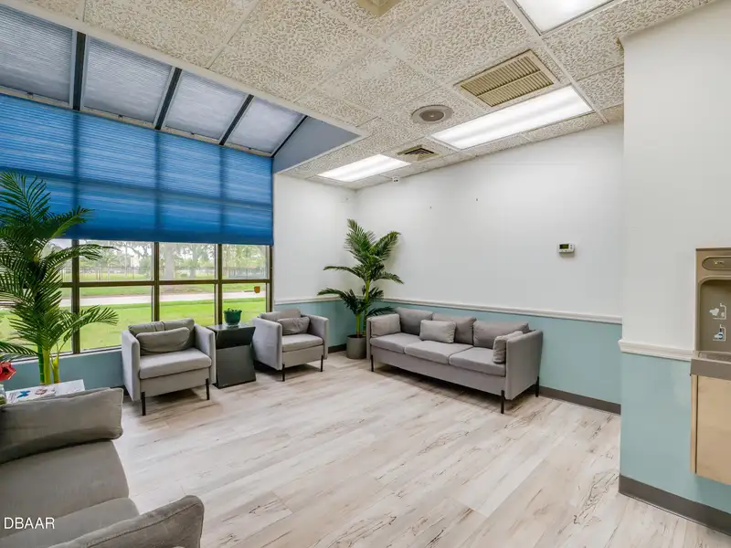 Upgraded 2112 S.f. Medical Office Space in Ormond Beach, Near Granada Blvd.