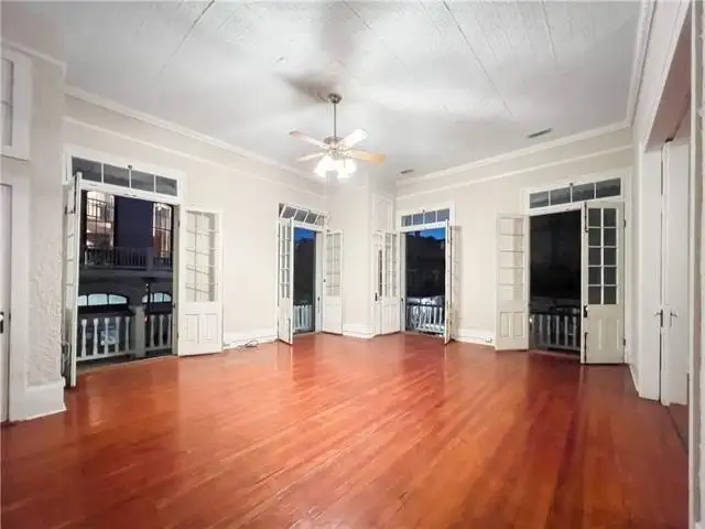 Versatile Mixed-use Property in Prime French Quarter Location