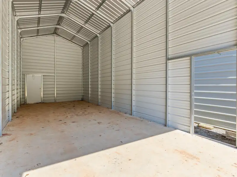 14' X 40' Dry Storage Unit Near Lake Martin with Customization Potential