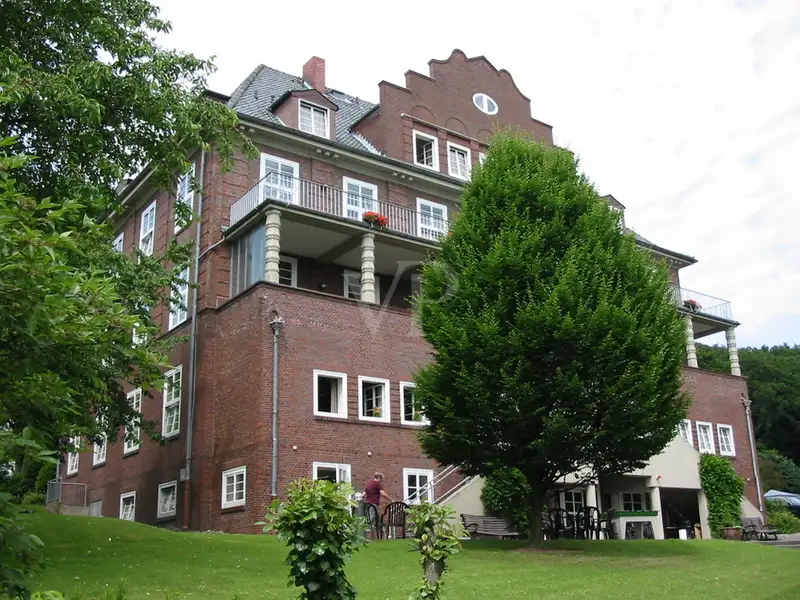 Investment Opportunity: Well-maintained Seminar Facility on 8,429 M² in Bad Pyrmont