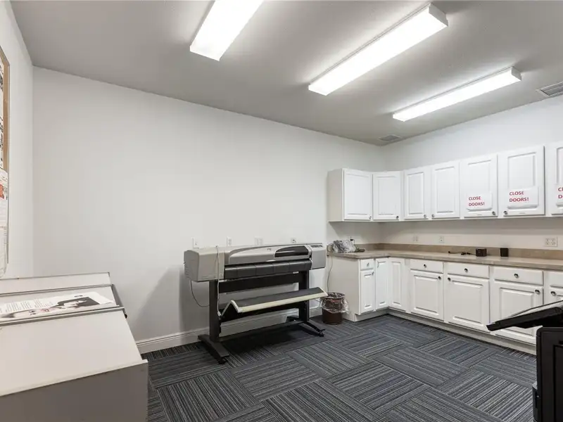 Commercial Investment Property in Gainesville, Fl with Long-term Tenant and Expansion Lot