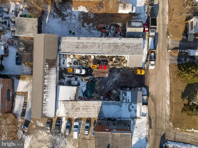 Commercial Property with Office and Warehouse Space in Norristown, Ideal for Multiple Tenants