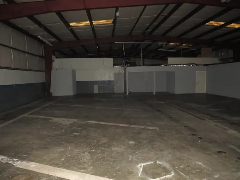 Versatile Commercial Property on Highway 25 N, Corbin with Showroom and Office Spaces