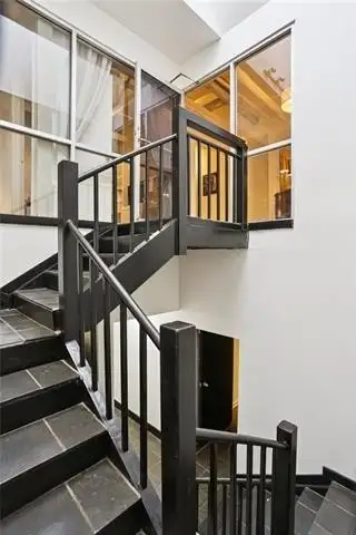 Historic 3-bedroom Residence with Rooftop Terrace in Cbd, Plus 1-bedroom Unit for Rental
