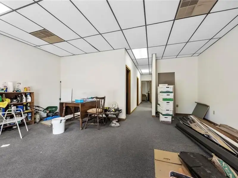 Versatile Commercial Building in Prime Location