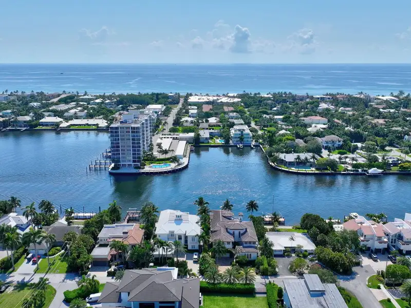 Renovated 5,194 Sf Commercial Building on Federal Highway, Delray Beach