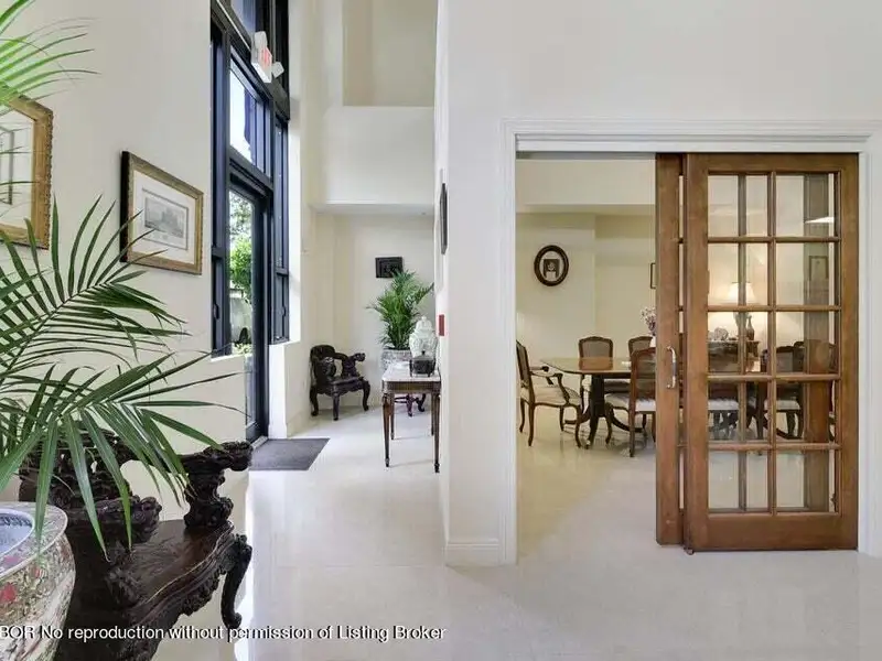 Live/work Condominium in Downtown West Palm Beach with Private Entrance and Parking
