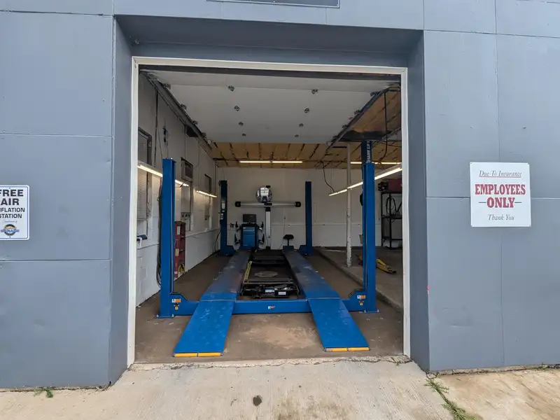 Turnkey Tire Business for Lease with Fully Equipped Office and Three Bays