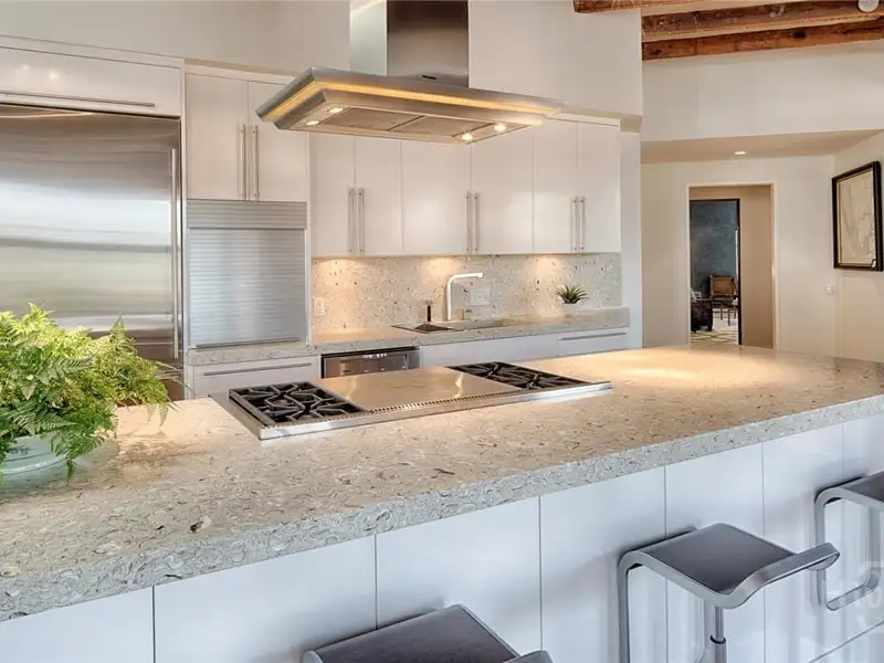 Chic 2-story Mixed-use Building in Prime Location with Commercial Space and Urban Loft