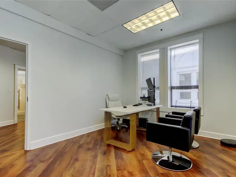 Furnished Executive Office Suite in Grand Central Place, Hyde Park - Immediate Availability