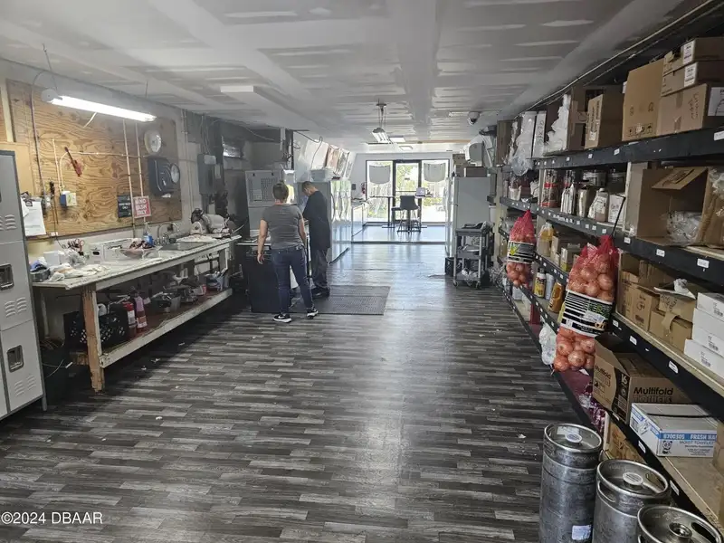 Income-producing Commercial Property on Us 92 Near Daytona Beach