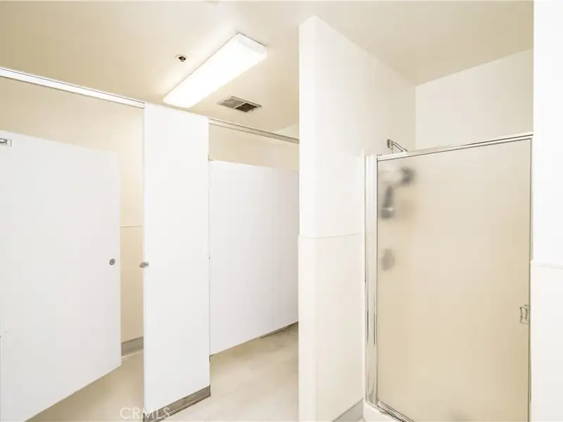 Versatile 21,447 Sq Ft Industrial/office Property in Orange's Thriving Commercial District