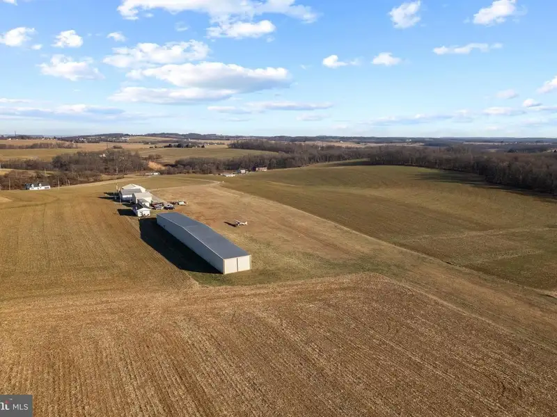 Baublitz Commercial Airport: 10 Acres with Hangars and Income Opportunities in York County, Pa