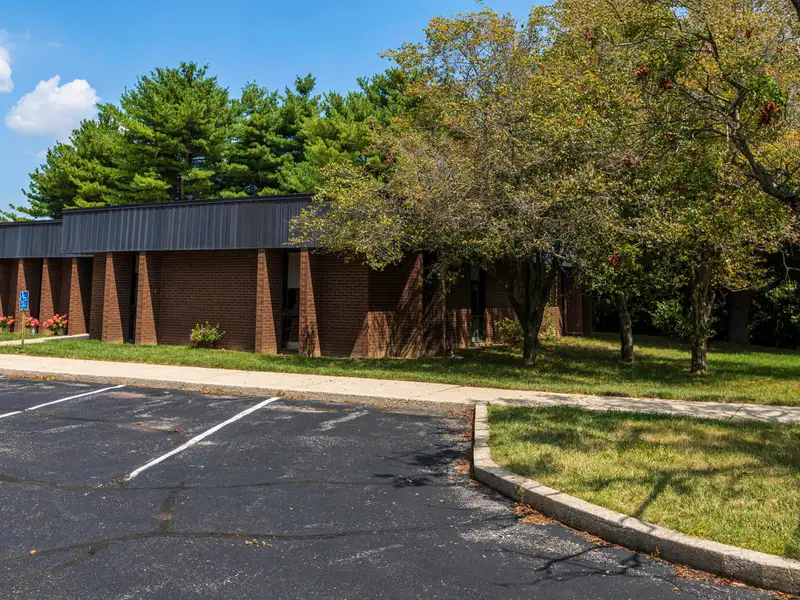 One-third Ownership of Professional Building in Versailles – Ideal for Business Services