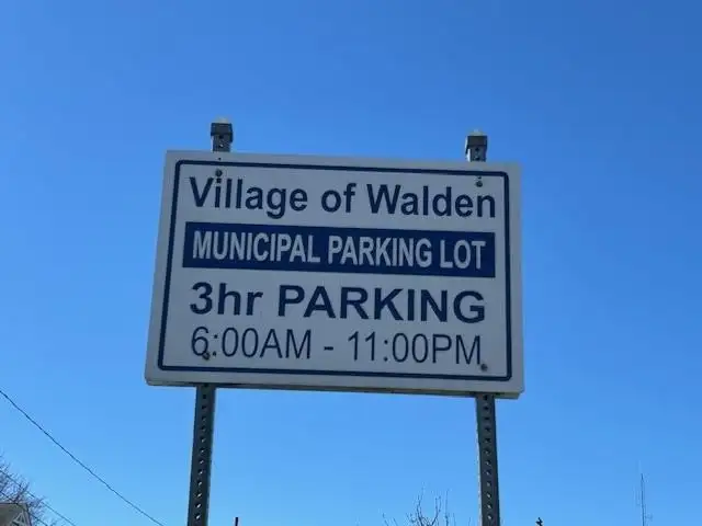 Versatile 750 Sq Ft Office Suite in Prime Village of Walden Location