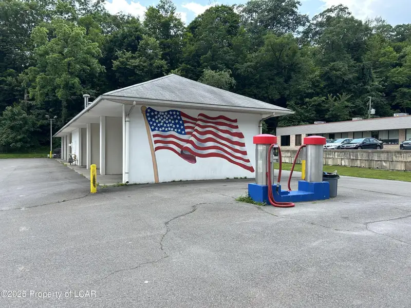Two Established Hand-operated Car Washes in Prime High-traffic Locations