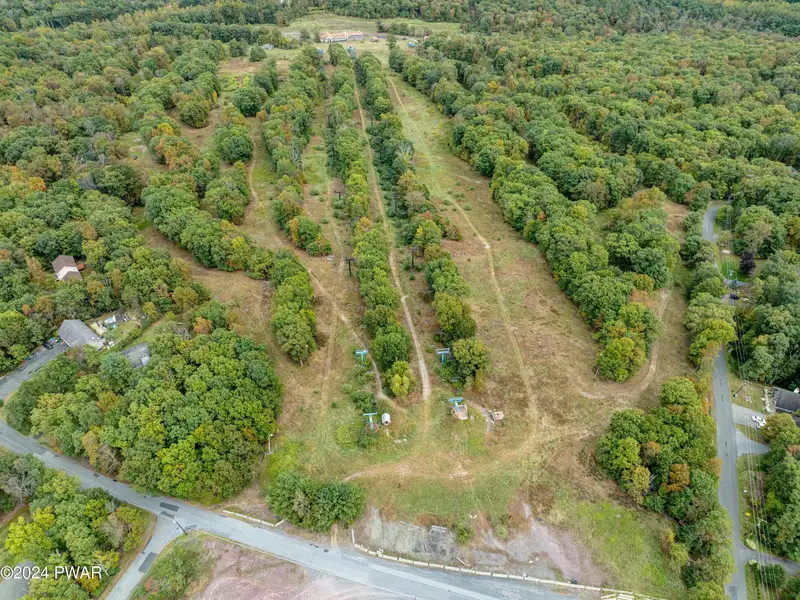 97.29-acre Former Ski Resort with Lodge in the Pocono Mountains