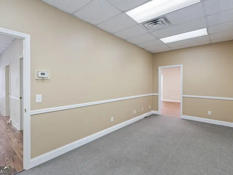 Versatile 7,900+ Sq Ft Medical Office Building in Prime Location Near Hospital