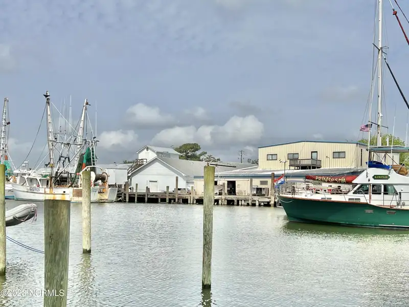Prime Waterfront Mu-1 Development Opportunity in Historic Oriental, Nc with Deepwater Dockage