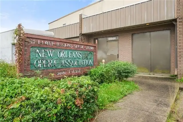 Versatile Industrial/warehouse/office/residential Space in Metairie, Convenient Location at Causeway Blvd.