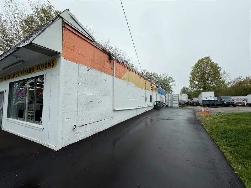 Versatile 4,000 Sq Ft Retail/warehouse Space in High-traffic Attleboro Location