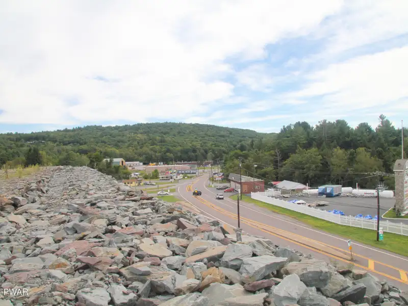 25+ Commercial Acres in Honesdale, Prime Location for Shopping Center Development