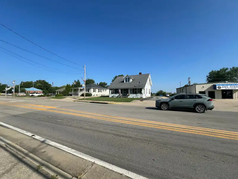 Commercial Office Building in High-traffic Location, Dry Ridge, Near I-75 Exit