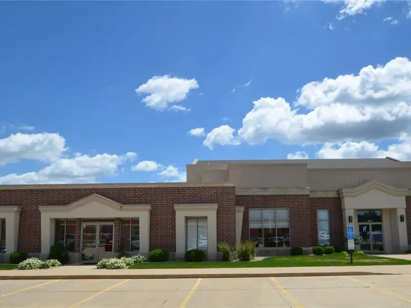 Nnn-leased Investment Property on North Center Point Road with Modern Upgrades