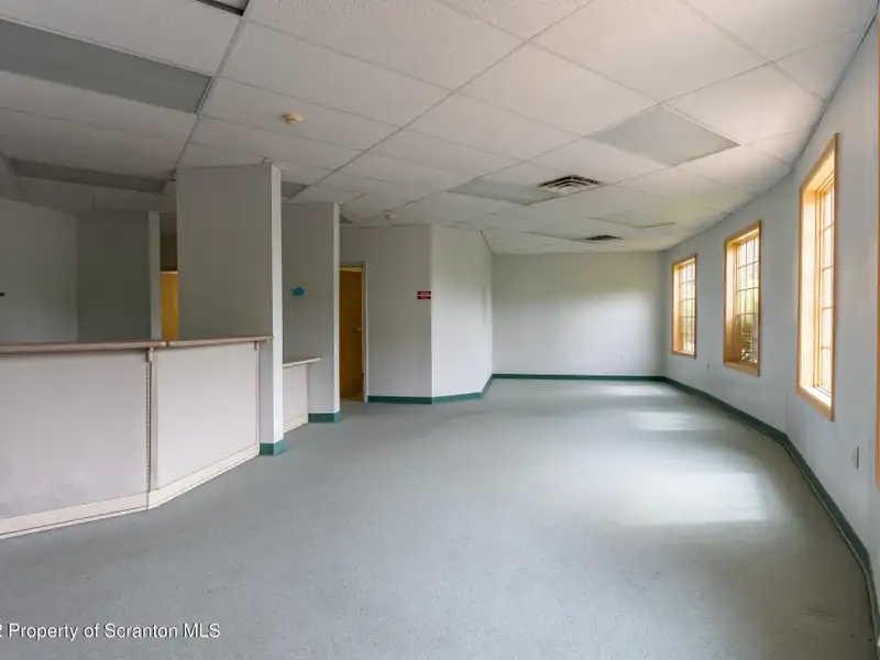 Commercial Lease Opportunity in High Traffic Location, Clarks Summit