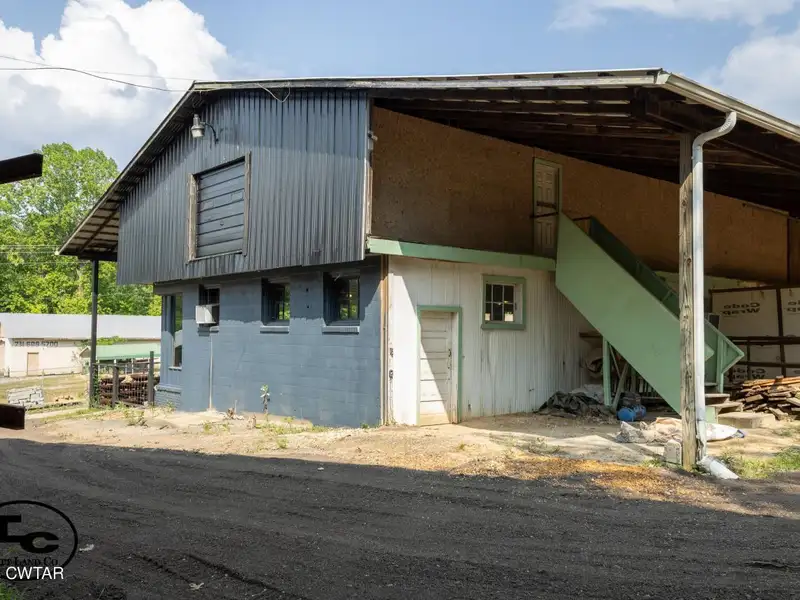 Versatile Commercial Property in Prime Location with Business Acquisition Option