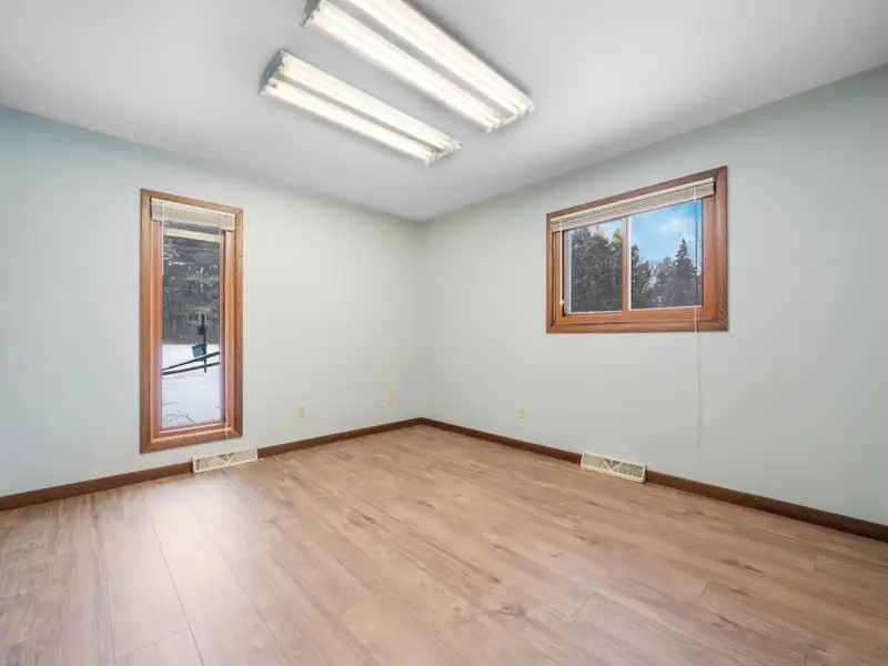 Versatile 3,100 Sq. Ft. Commercial Property Near Hwy 116 and Hwy 21