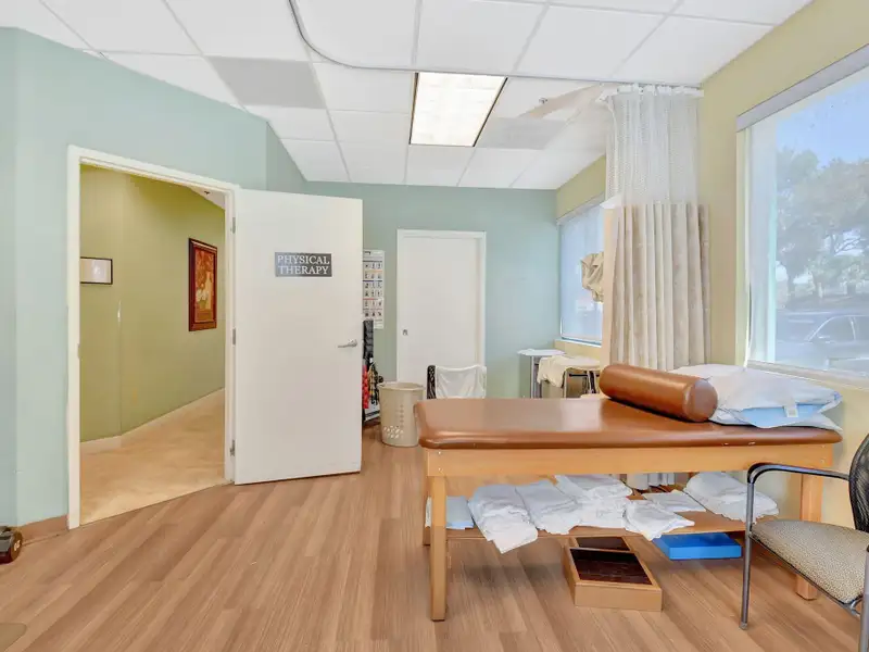 Turnkey Shared Medical Office Space for Podiatrist, Physiatrist, or Sports Medicine Doctor in Delray Beach