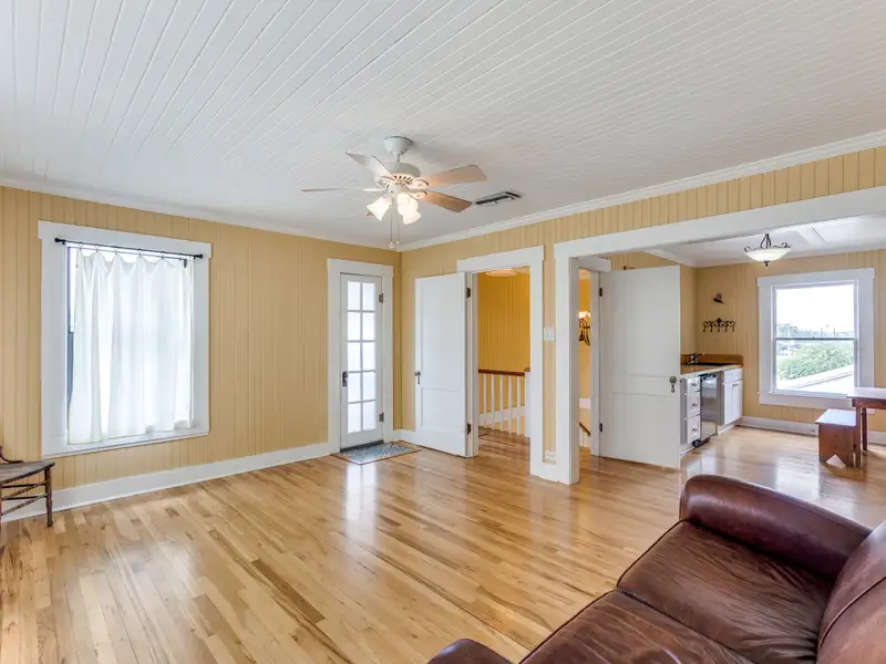 Historic Two-story Commercial Building with Garage Loft Apartment in Prime Location