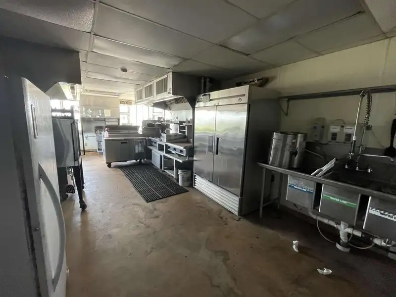 Commercial Property on Hwy 57, 4 Acres with Building and Equipment in Pickwick