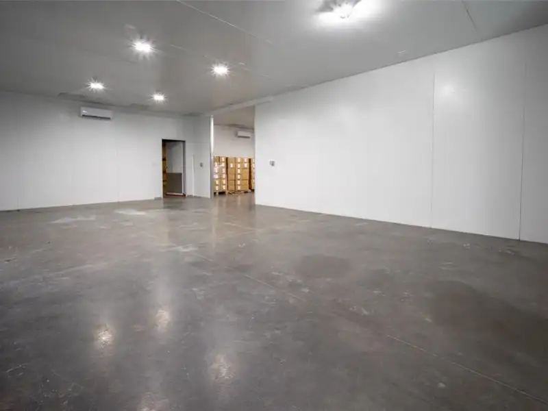 17,000 Sq Ft Versatile Industrial Facility on 402 Acres Near Oklahoma City