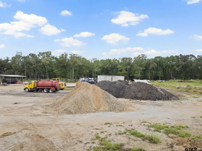Expansive 13,500 Sq Ft Warehouse and Office on 11.5 Acres Along Highway 271
