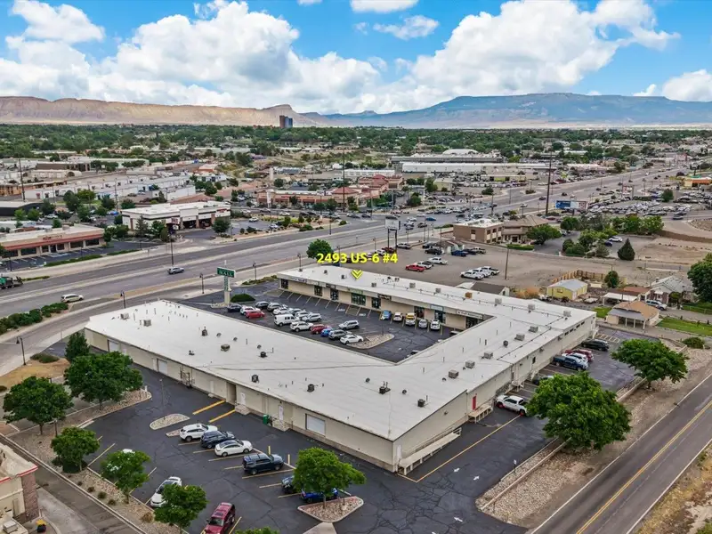 Established Restaurant Opportunity in High-visibility Cottonwood Mall, Grand Junction