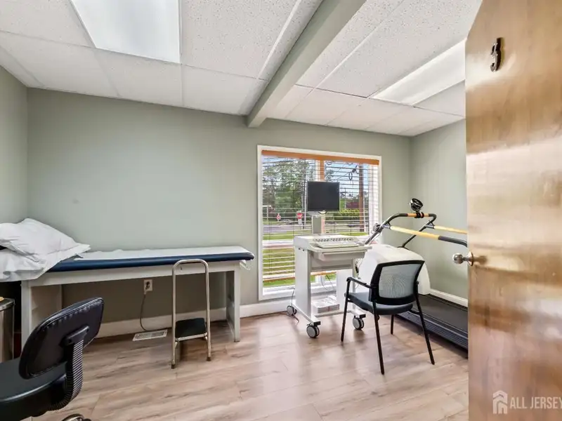 First-floor Medical/professional Office Condo for Sale/lease on Route 130