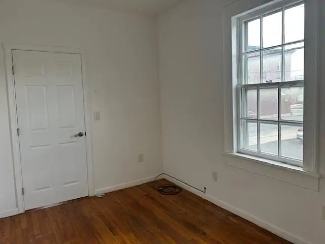 Versatile 750 Sq Ft Office Suite in Prime Village of Walden Location
