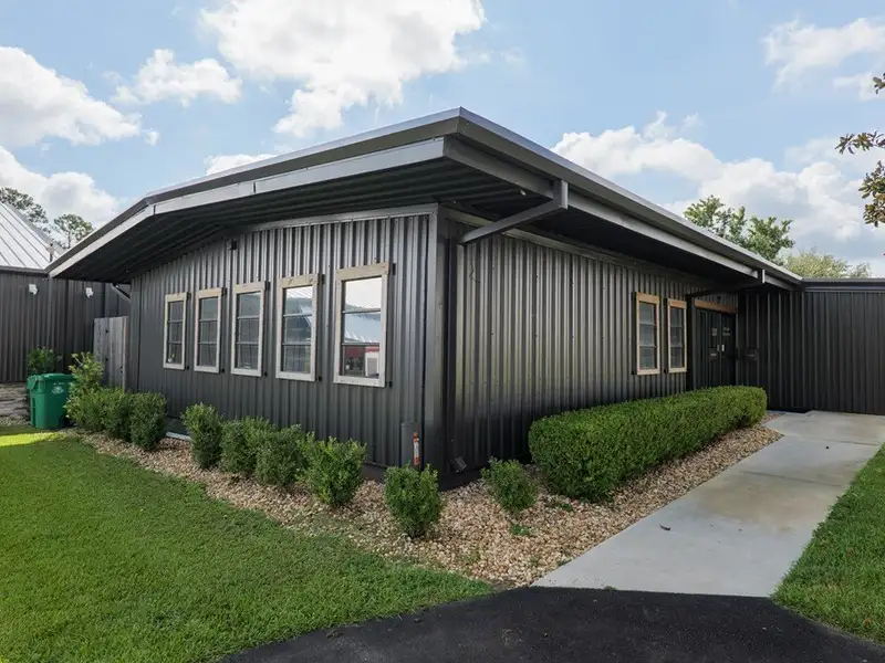 Versatile Commercial Property with Office, Showroom, and Warehouse in Lowndes County
