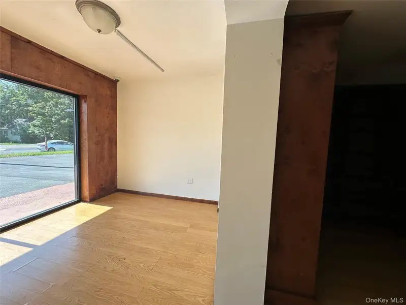 Prime Commercial Retail Space on 9w Corridor - 2,000 Sq Ft with High Visibility