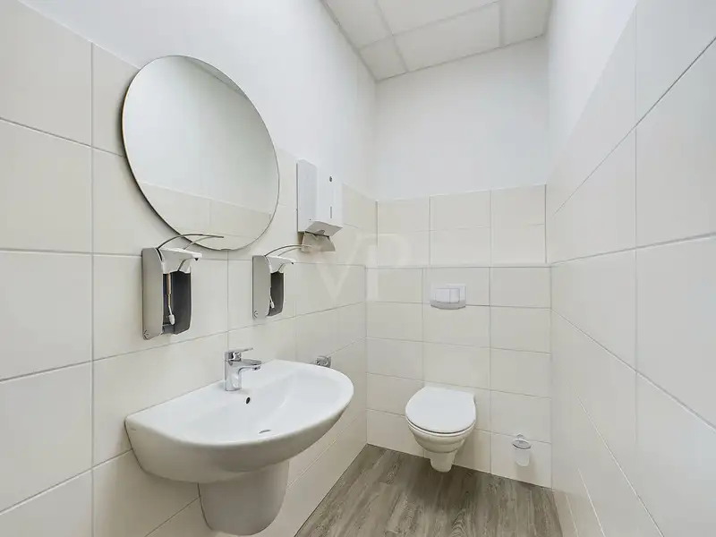 Spacious Medical Practice Space with Private Area in Convenient Location, 253 Sqm