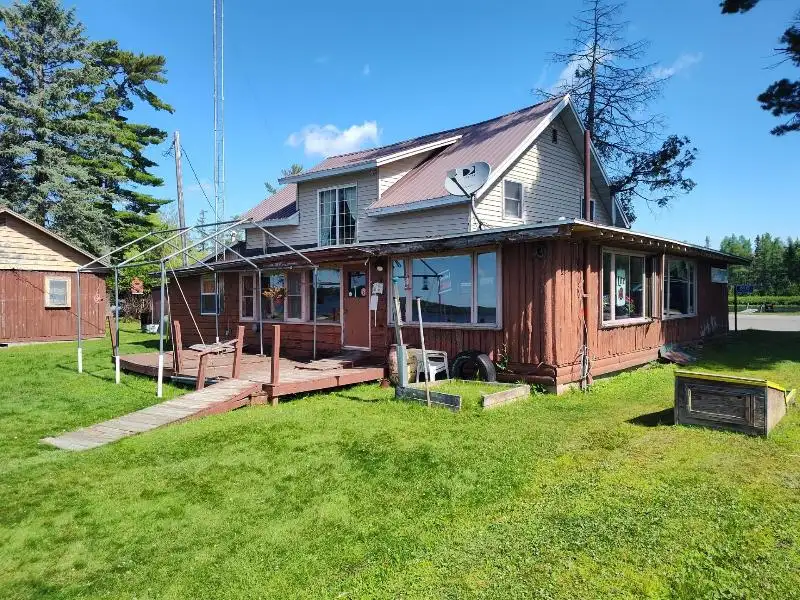 Investment Opportunity: Iconic Sportsman's Lodge with Cottages on Pickerel & Crane Lake