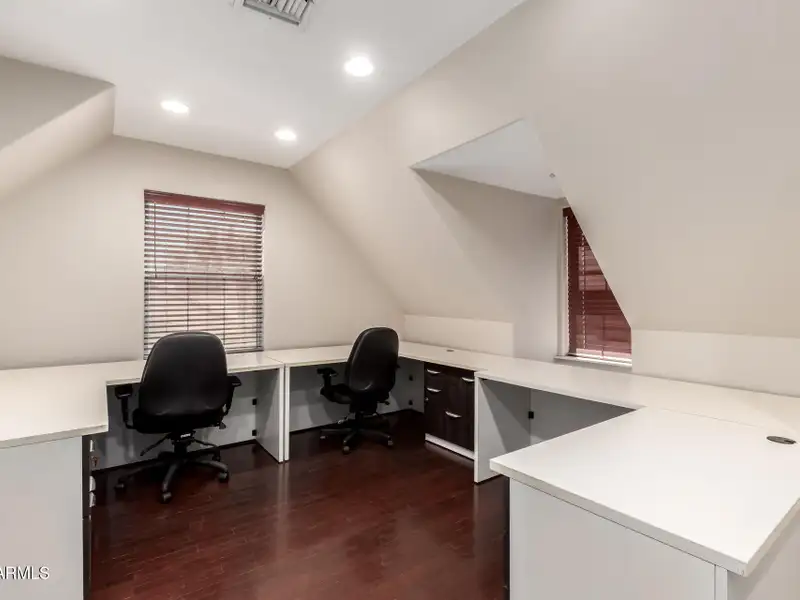 Charming 1947 Cape Cod Office Space in Prime 3rd Street Location