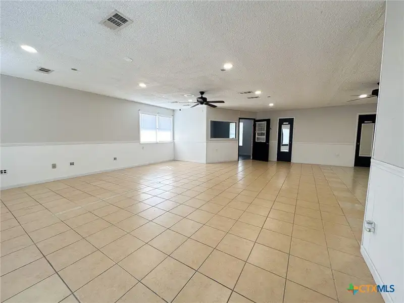 Investment Opportunity: Multi-unit Complex in Copperas Cove with Stable Tenants and Recent Updates