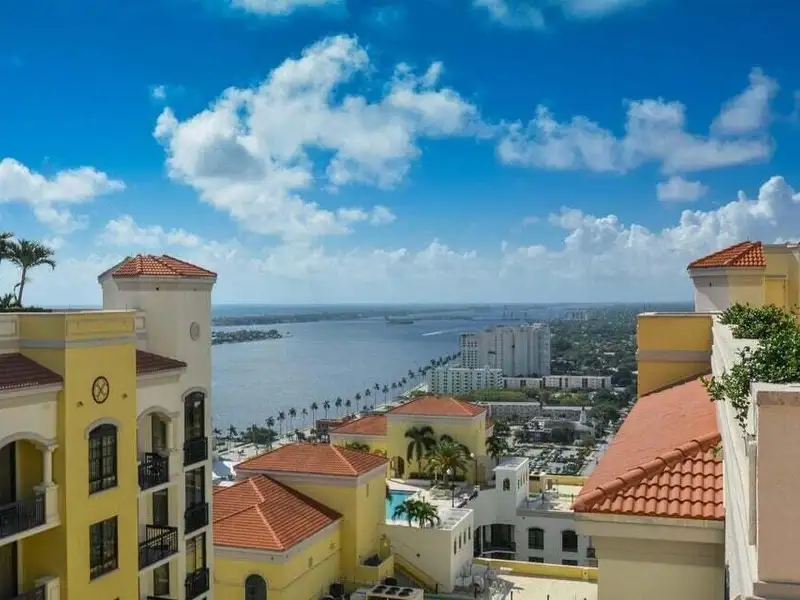 Live/work Condominium in Downtown West Palm Beach - Ideal for Commercial or Residential Use