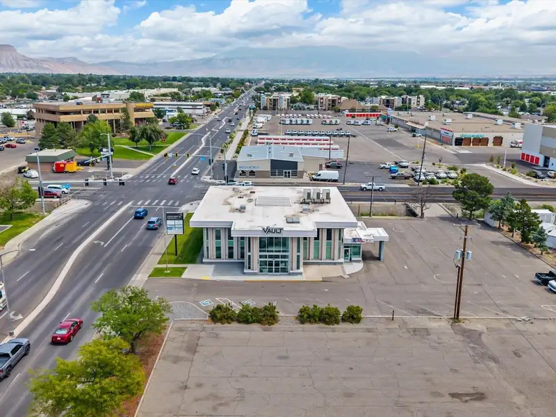 Class a Executive Office Suite for Lease at the Vault, 600 Sf with Amenities