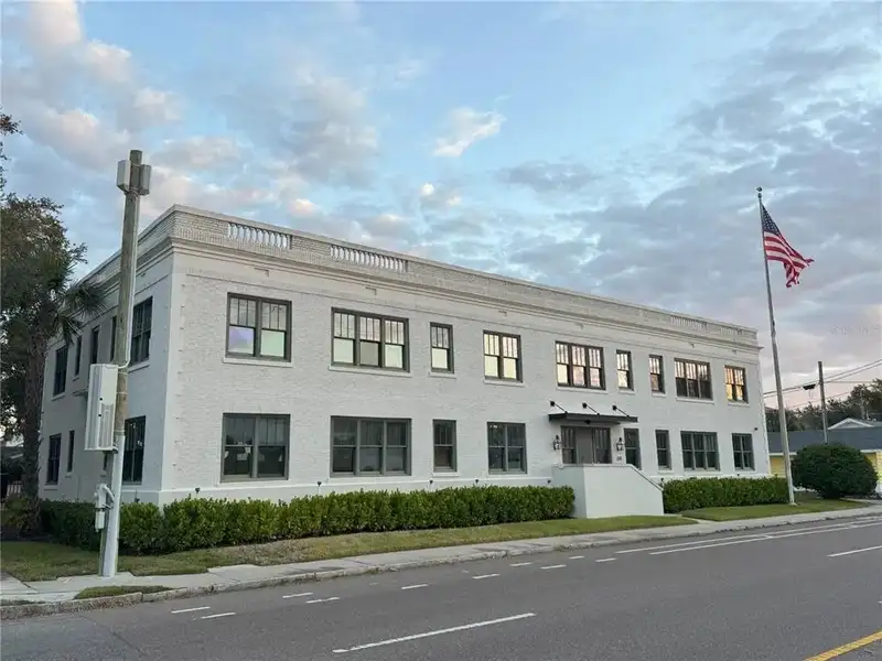 Class a Office Space with Expansion Potential in South Tampa's Nw Hyde Park