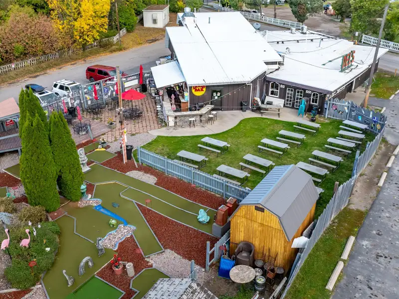 Historic Del's Bar & Grill: Profitable Lakeside Business in Somers, Mt with Liquor License