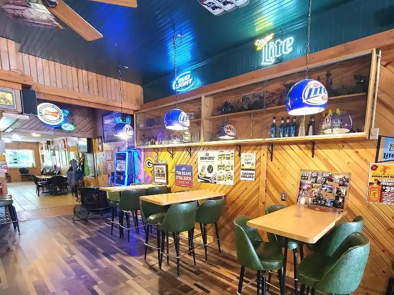 Established Bar for Sale in Downtown Pardeeville, Wi with Outdoor Seating